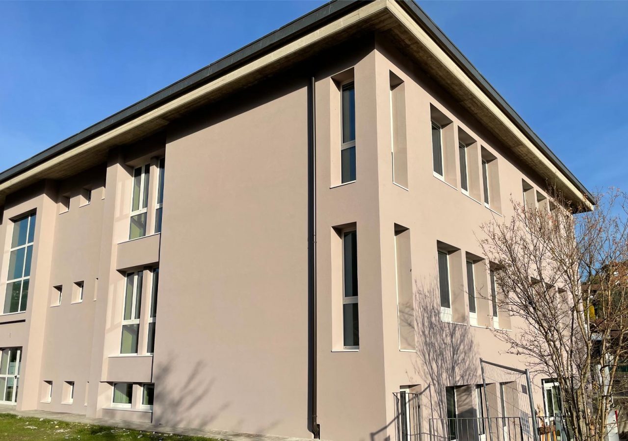 Into-System scuola Cene cappotto